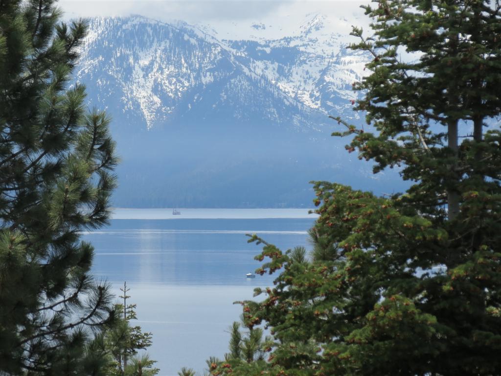 Lake Tahoe eastern shore in Nevada and South Lake Tahoe California (#0929)