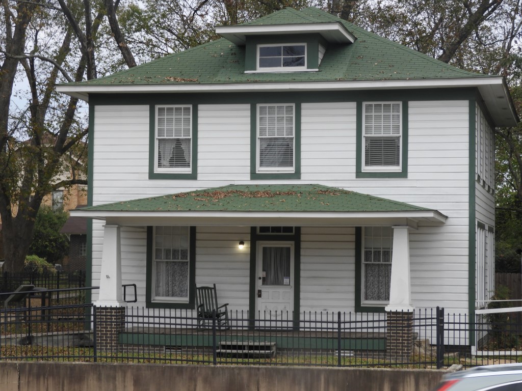 Bill Clinton childhood home  1 of 1 (#clinton_home_in_hope)