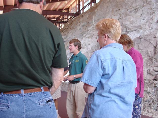Dinosaur Visitor Center (Jensen) - tour guide (#817)