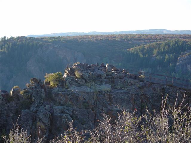 Pulpit Overlook viewing point as seen from road (#841)