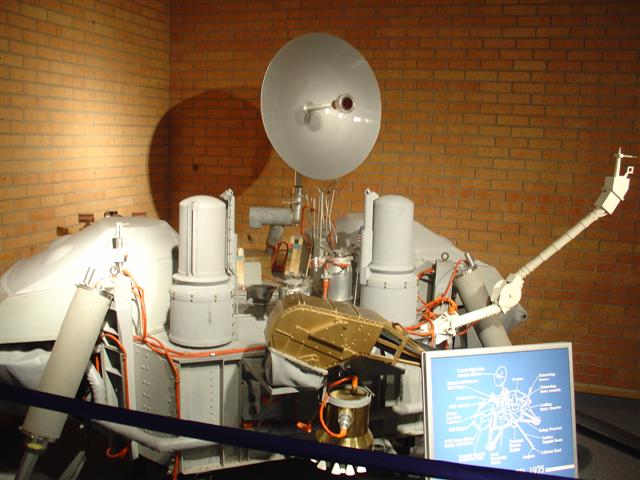 Viking Lander (1 of 2) (#1490)