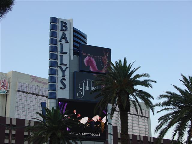 Famous places along The Strip #7 of 17 (#1755)