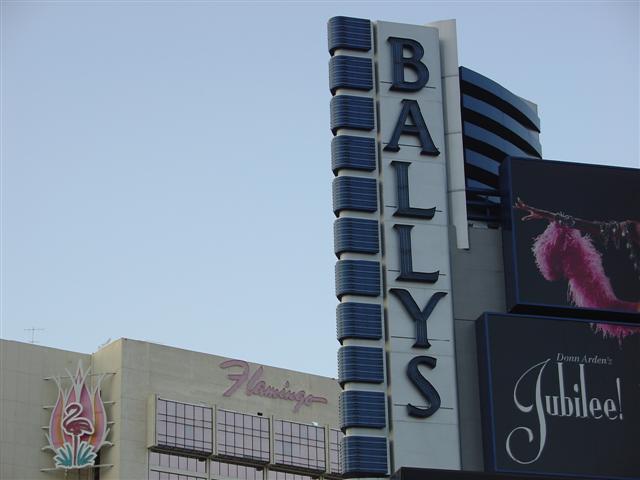 Famous places along The Strip #9 of 17 (#1757)