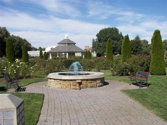 Fountains in the garden #44 of 51 (#3392)