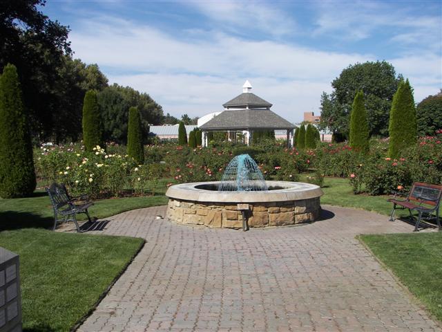 Fountains in the garden #45 of 51 (#3393)