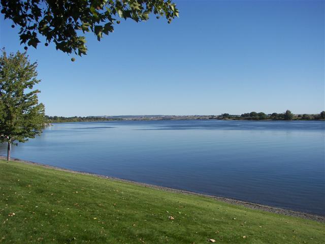 Columbia River in Tri-cities WA #1 of 14 (#3431)