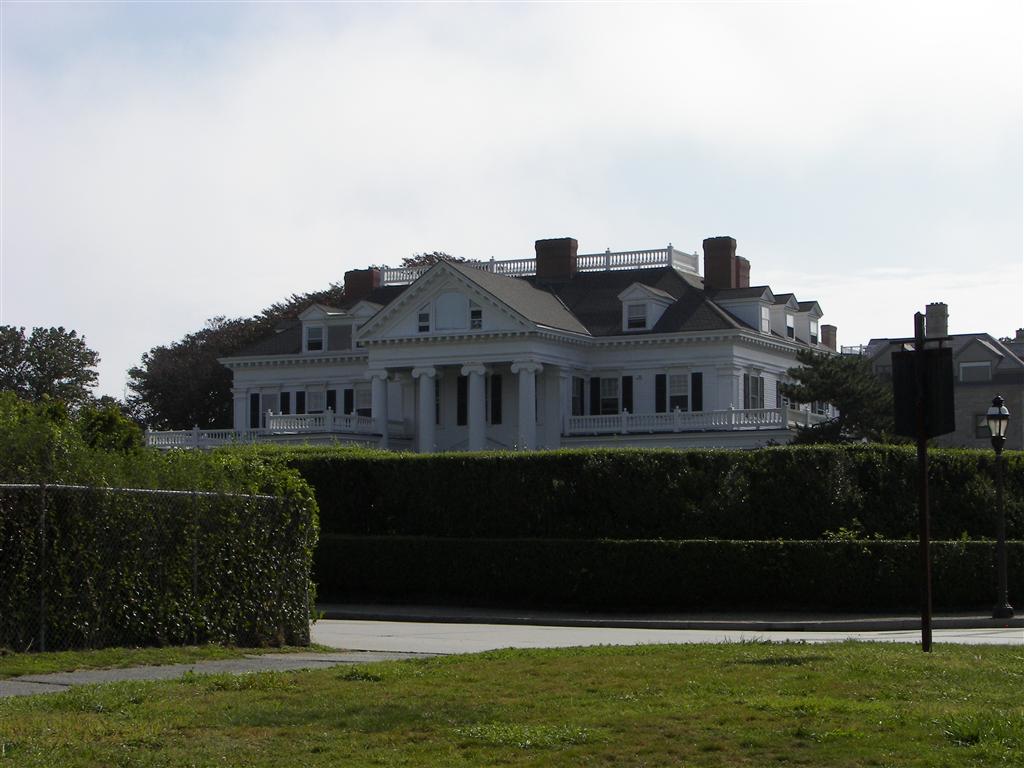 The mansions along Ocean View Drive #2 of 3 (#2008)