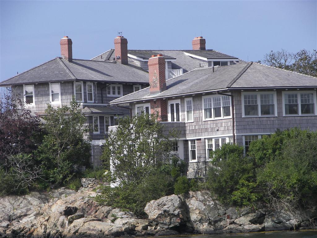 The mansions along Ocean View Drive #3 of 3 (#2010)