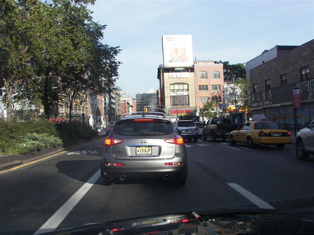 Manhattan traffic south on Second Avenue #2 of 2 (#2093)