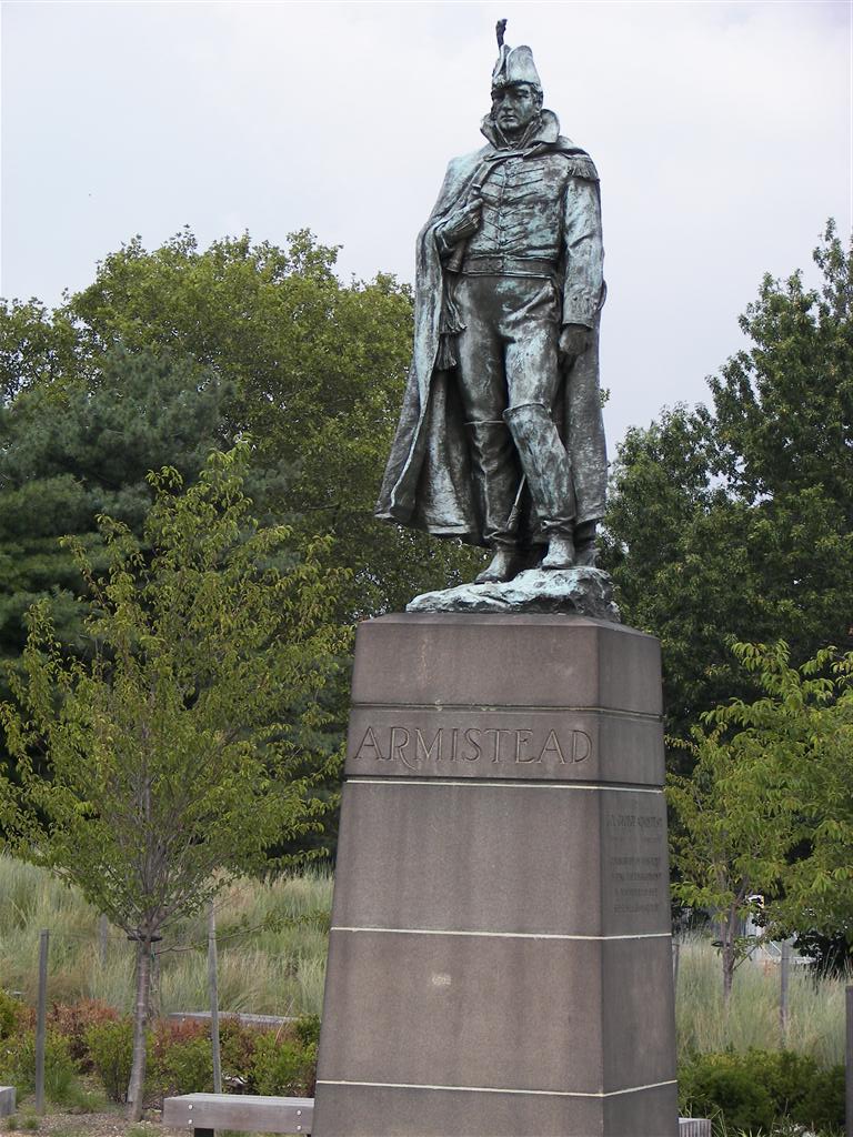 Ft. McHenry statue #2 of 2 (#2155)