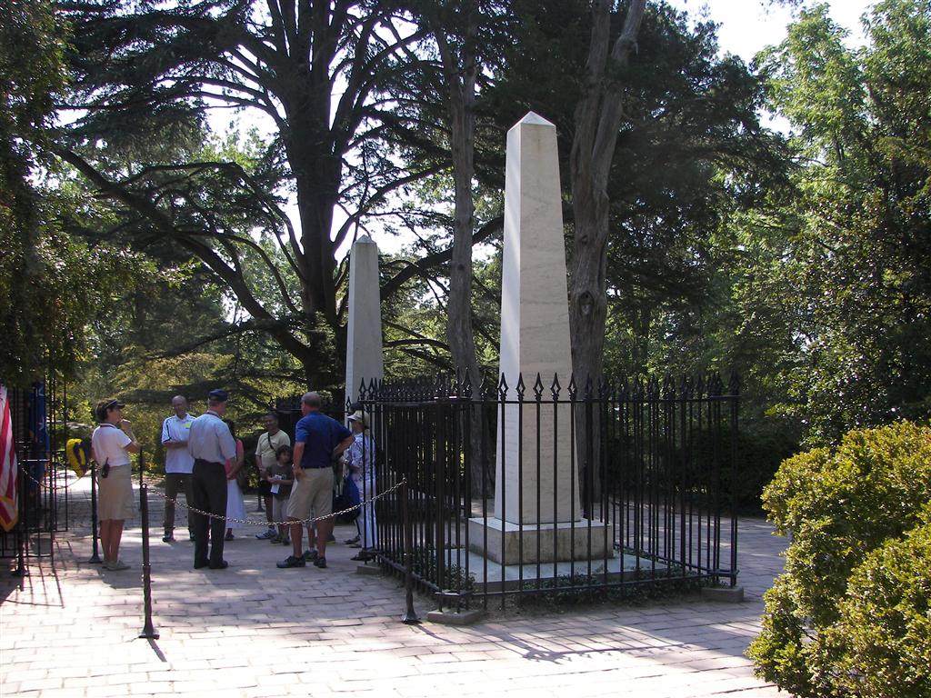 Graves of the Washington family #2 of 2 (#2183)
