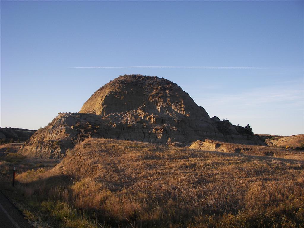 The hills/mountains in T. Roosevelt National Park South Unit 11 of 29 (#2538)