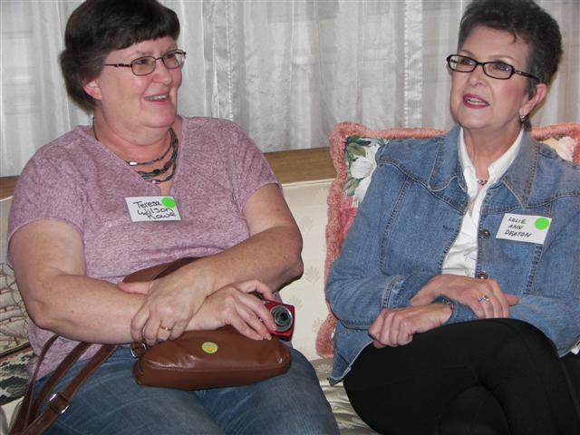 First cousins Teresa Rowe and Lelie Abraham (  3 of 33) (#2810)