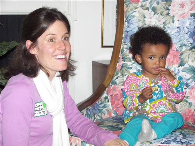 Daughter Devon and granddaughter Halia of Eric and Tena Knudsen, they came to the event from Africa ( 22 of 33) (#2833)