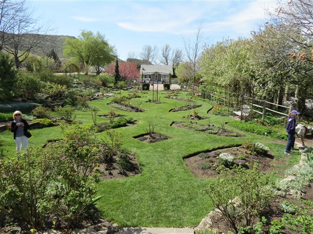 Botanical Gardens in Boise Idaho ( 13 of 17) (#0359)