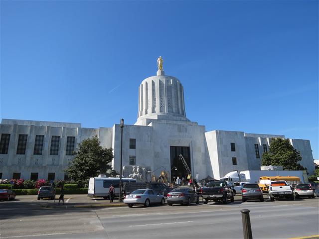 Oregon State Capitol ( 1 of 3 (#0516)