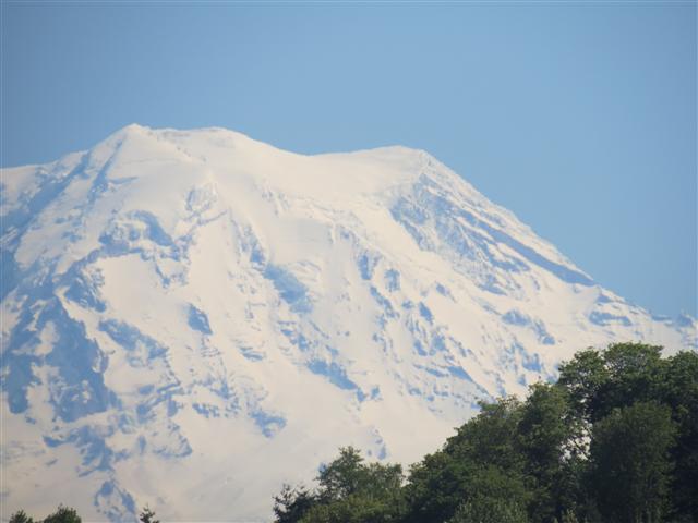 Mount Rainier in the distance from Tacoma ( 1 of 4) (#0595)