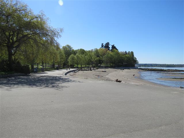 Sea Wall walk/bike path leading to Stanley Park in downtown Vancouver ( 18 of 19) (#0866)