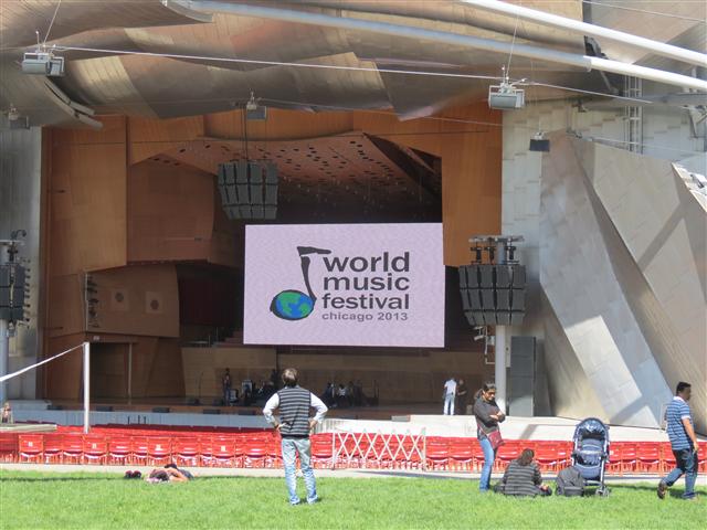 Millenium Park Theater in Chicago IL 4 of 6 (#1233)