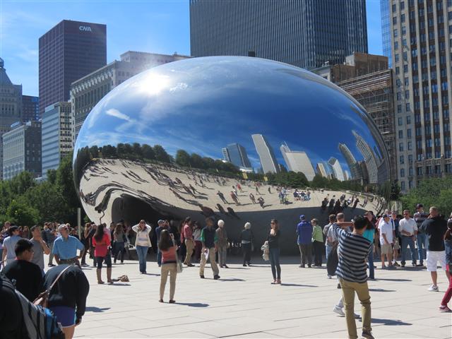 The Bean in Millenium Park in Chicago IL 5 of 6 (#1239)