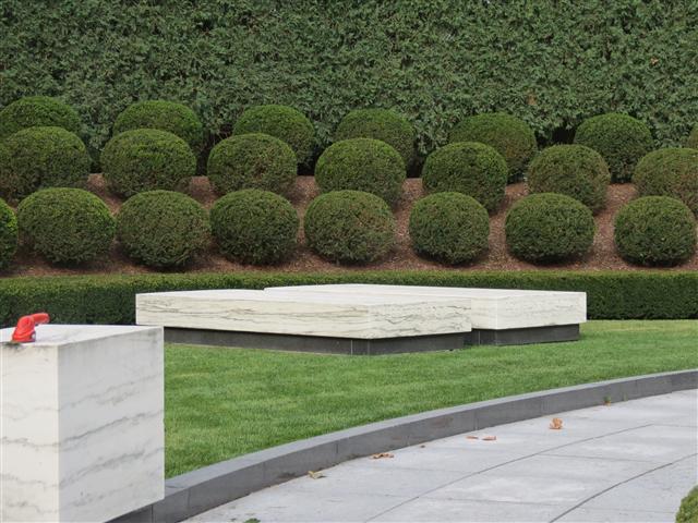 President Hoover Gravesite 1 of 2 (#1335)