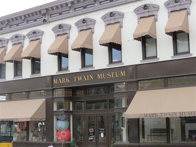 Mark Twain Museum  1 of 13 (#1350)
