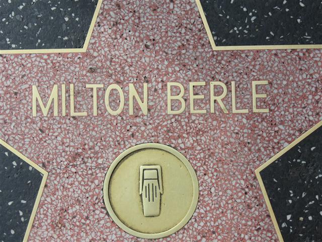 Sites, people and cars in Wax Museum area 9 of 9 (#1972)