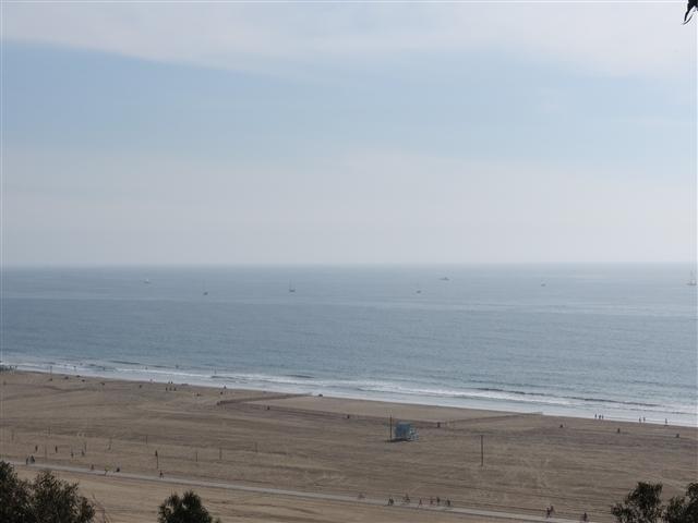 Along Pacific Ocean in Santa Monica 3 of 17 (#2064)