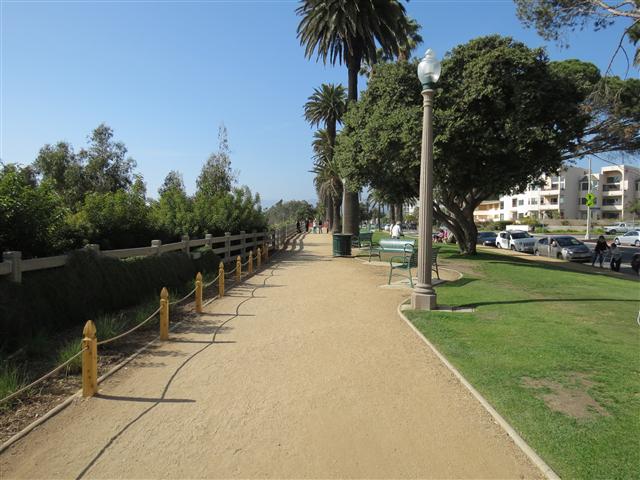 Along Pacific Ocean in Santa Monica 6 of 17 (#2067)