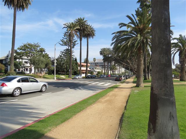 Along Pacific Ocean in Santa Monica 8 of 17 (#2069)