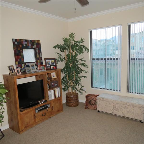 Diana/Johns Place inside  3 of  6 (#4031)