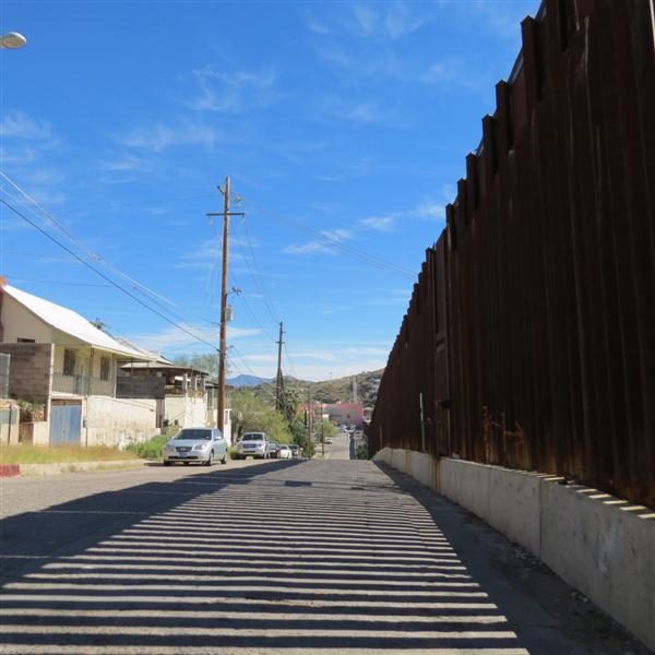 Wall separating Arizona and Mexico  4 of  7 (#4073)