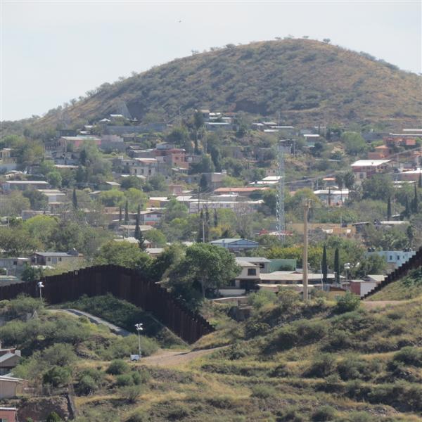 Wall separating Arizona and Mexico  7 of  7 (#4079)