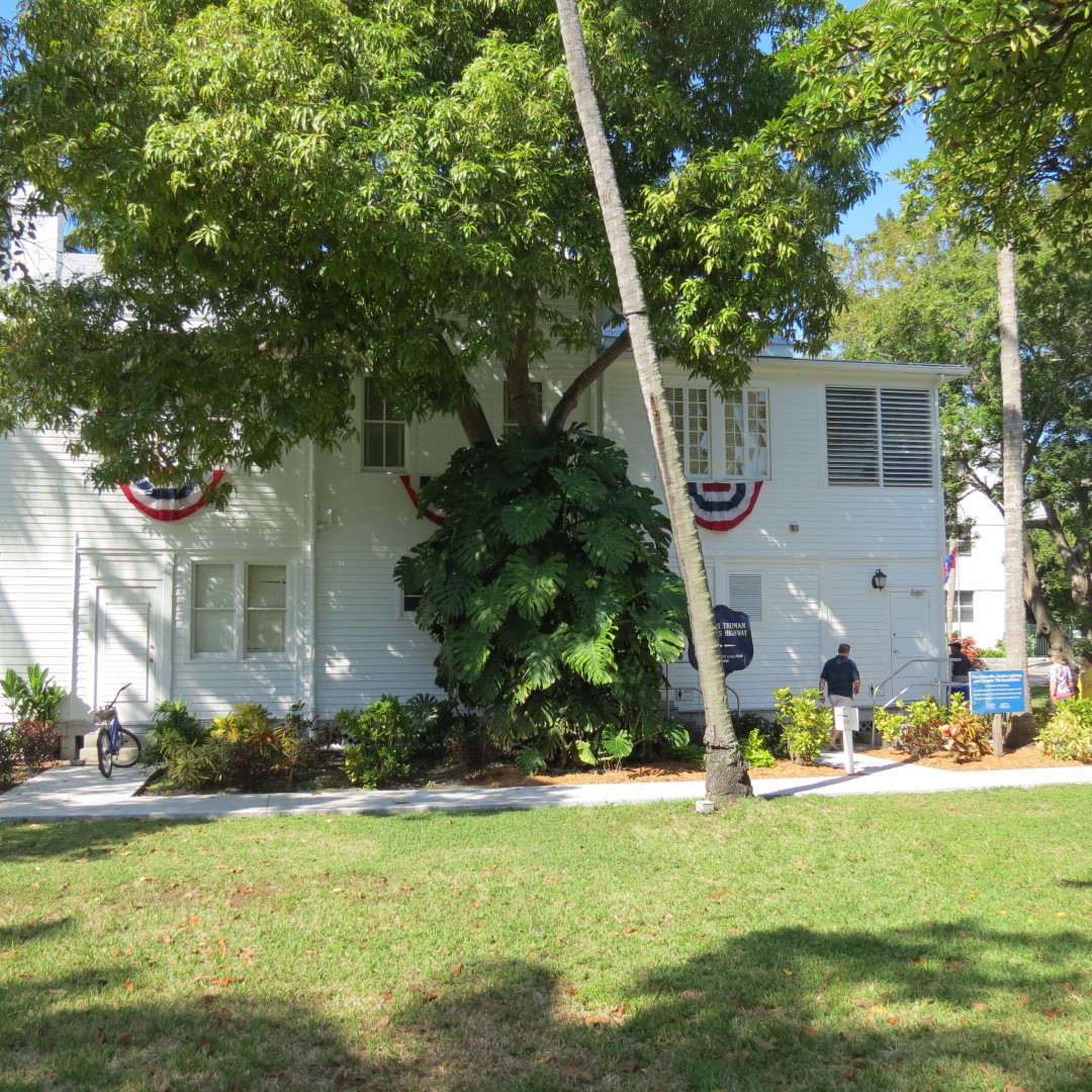 Little White House  6 of  8 (#5291)