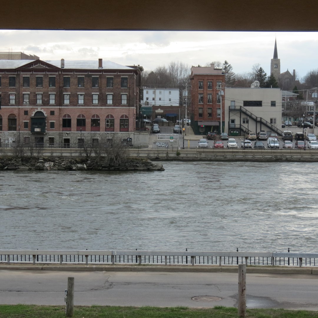 Hotel room view in Oswego NY  1 of 2 (#6173)
