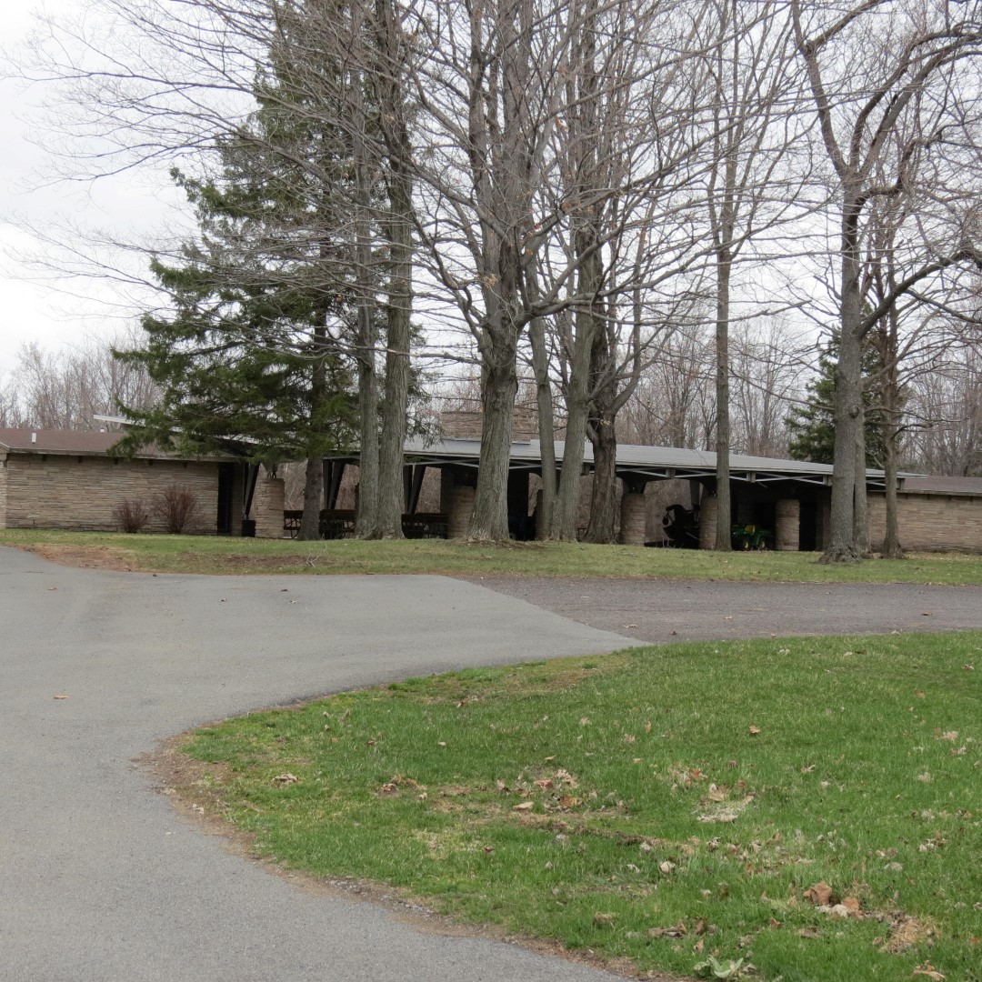 Eastern shelter in  Moses State Park near Massena NY  1 of 4 (#6259)