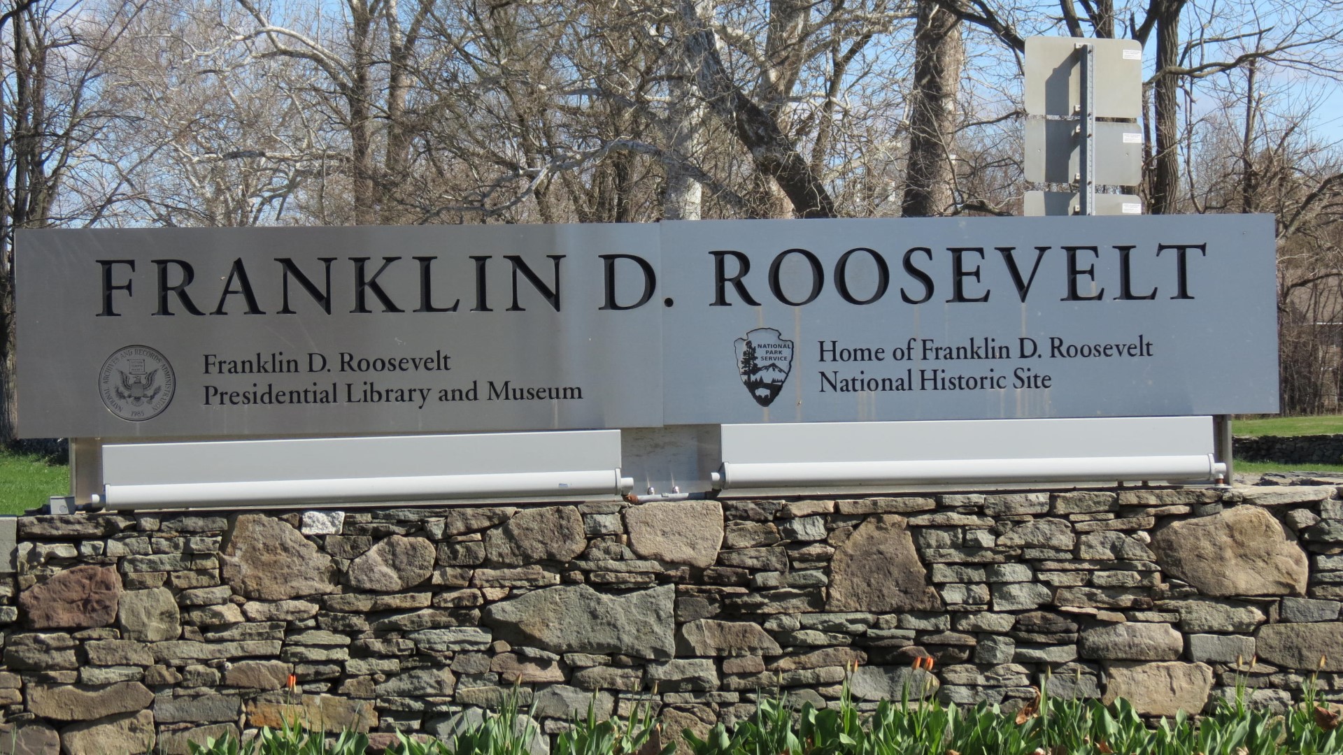 Signs at President Franklin Roosevelt Home in Hyde Park NY  1 of 3 (#6561)