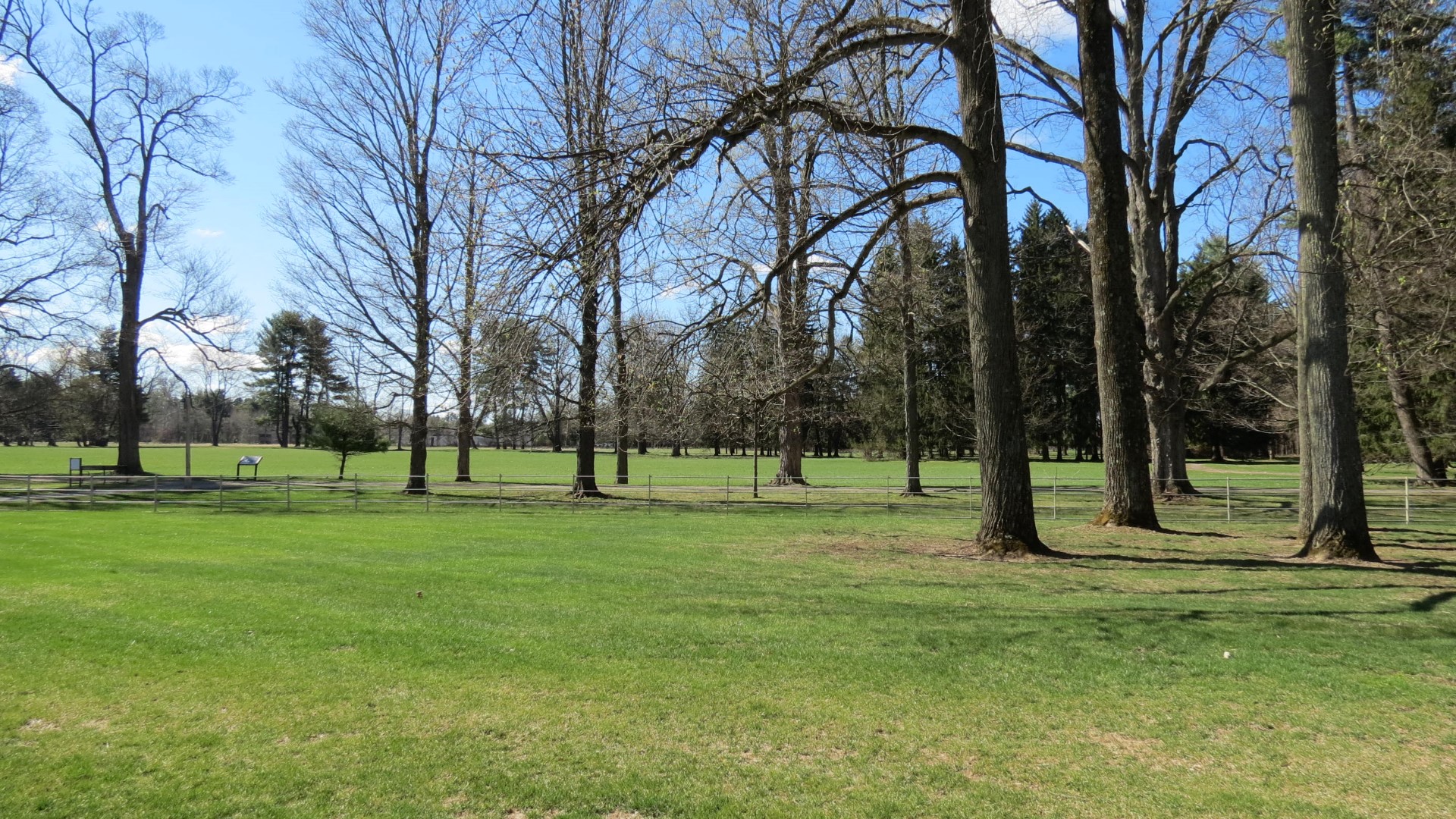 Grounds on President Franklin Roosevelt Home in Hyde Park NY  3 of 8 (#6572)