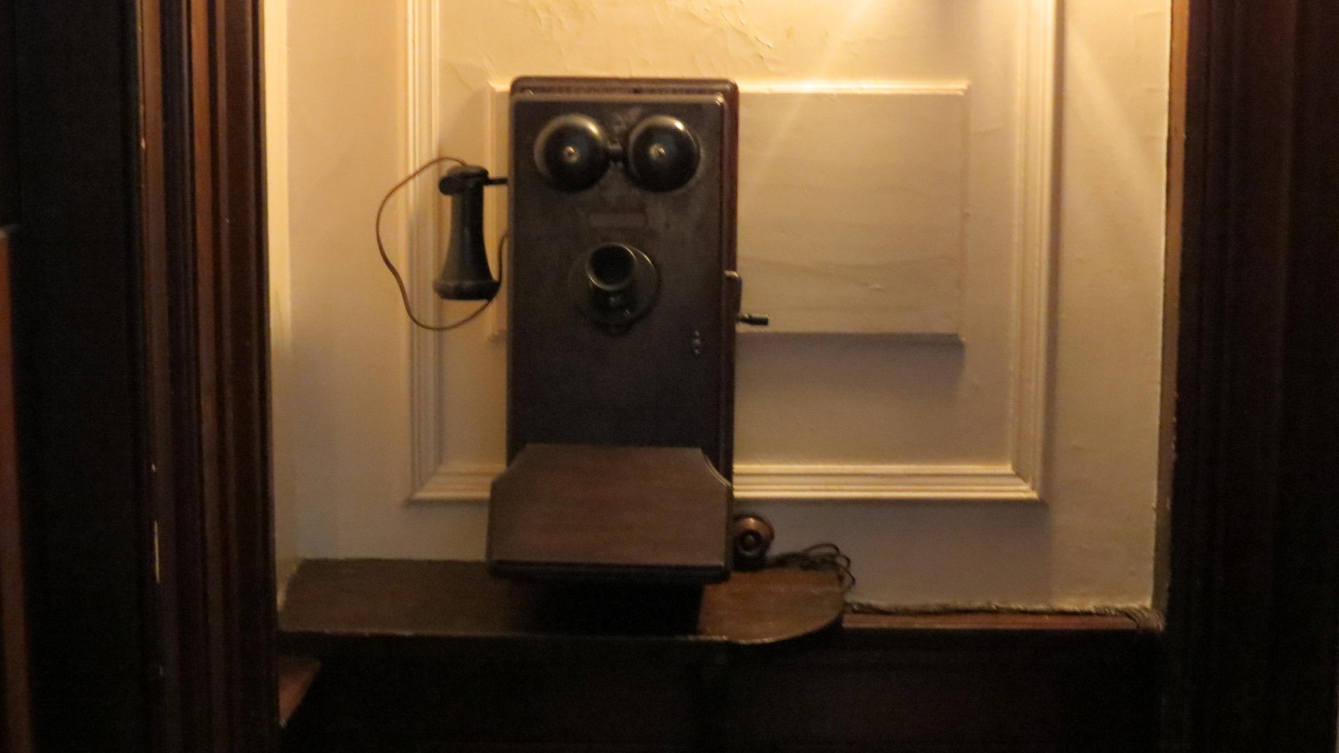 Inside the Home of President Franklin Roosevelt Home in Hyde Park NY  1 of 17 (#6582)