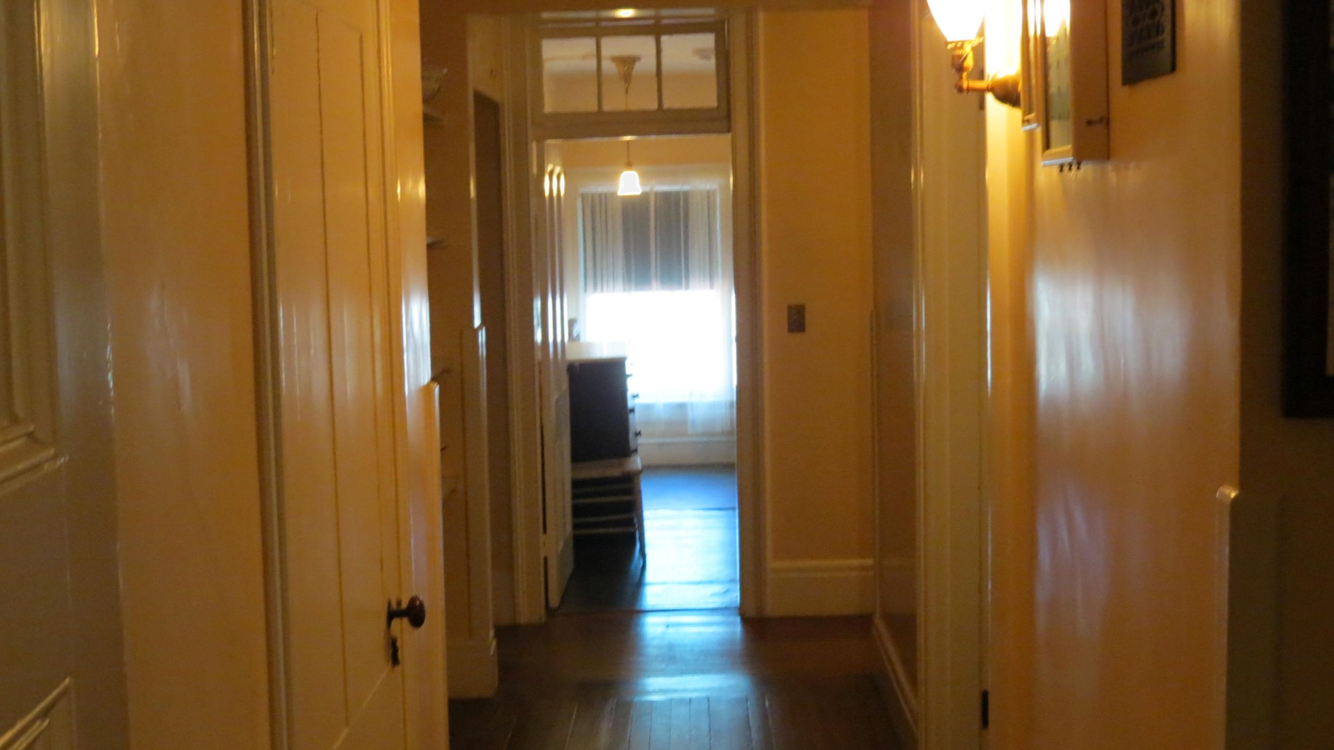 Inside the Home of President Franklin Roosevelt Home in Hyde Park NY 11 of 17 (#6592)