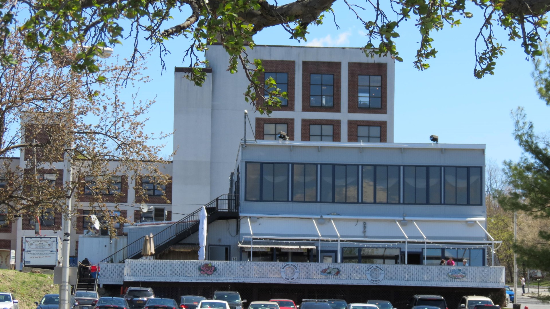 River Front restaurant (see from the river dide, good lunch) in Poughkeepsie NY  1 of 1 (#6631)