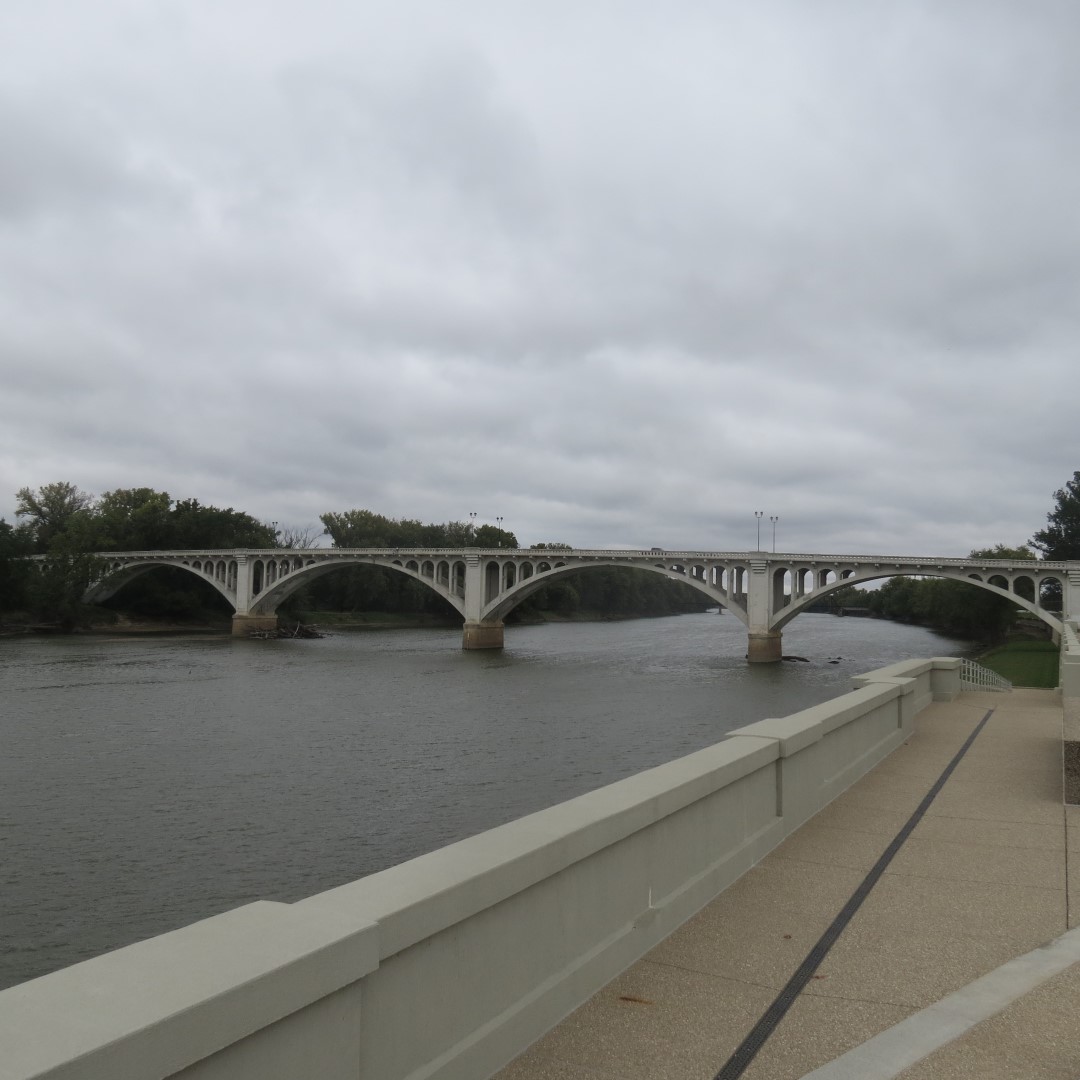 Bridge and Wabash River adjacent to George Rogers Clark National Memorial  5 of 11 (#7852)