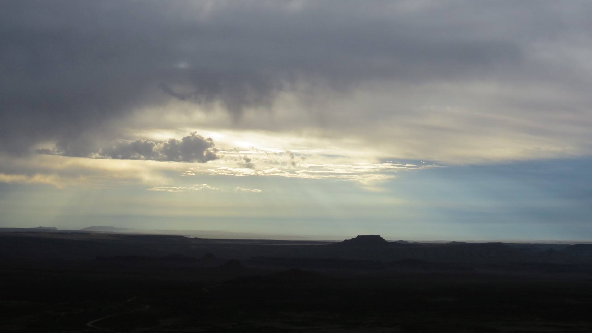 Moki Dugway just north of Mexican Hat UT 14 of 18 (#0323)