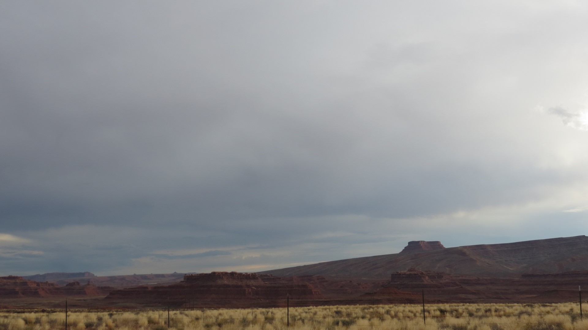 Moki Dugway just north of Mexican Hat UT 18 of 18 (#0327)