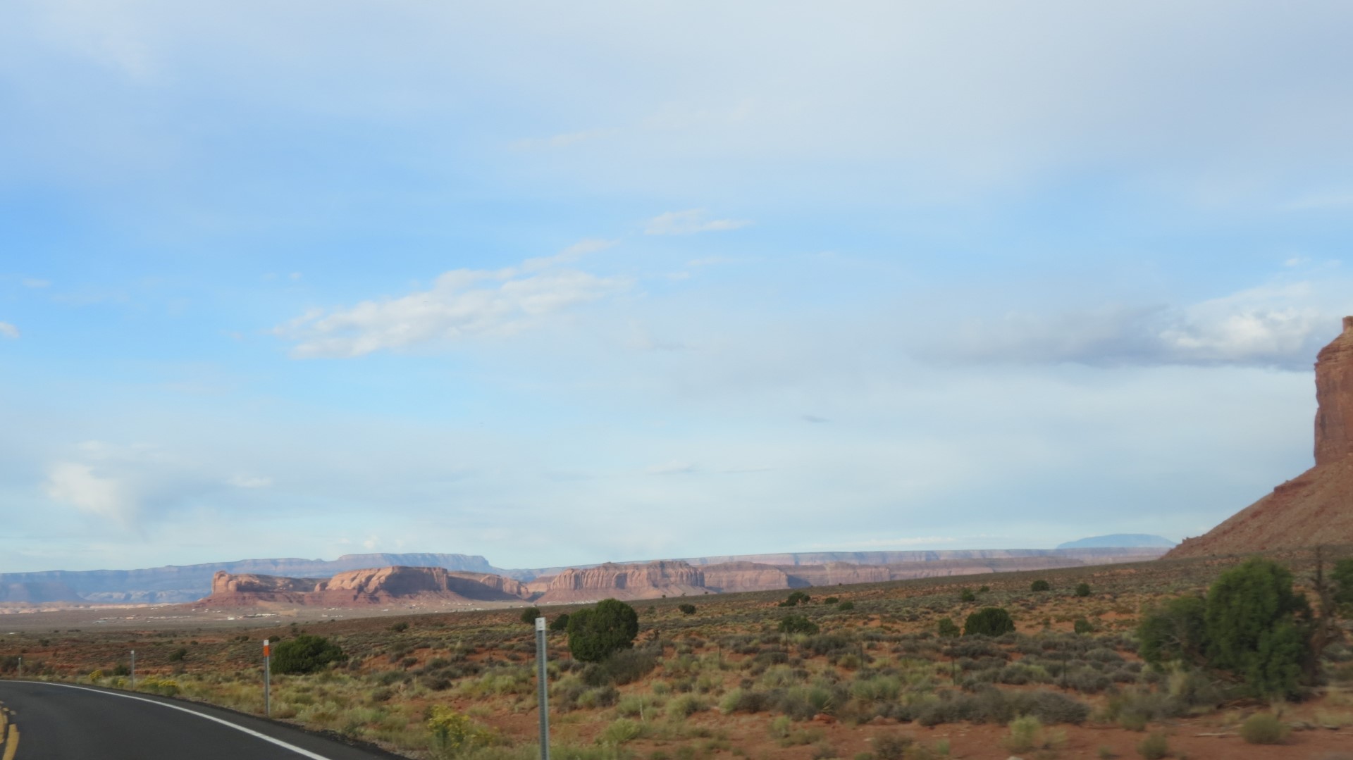 Highway scenery south of Mexican Hat UT 11 of 27 (#0341)
