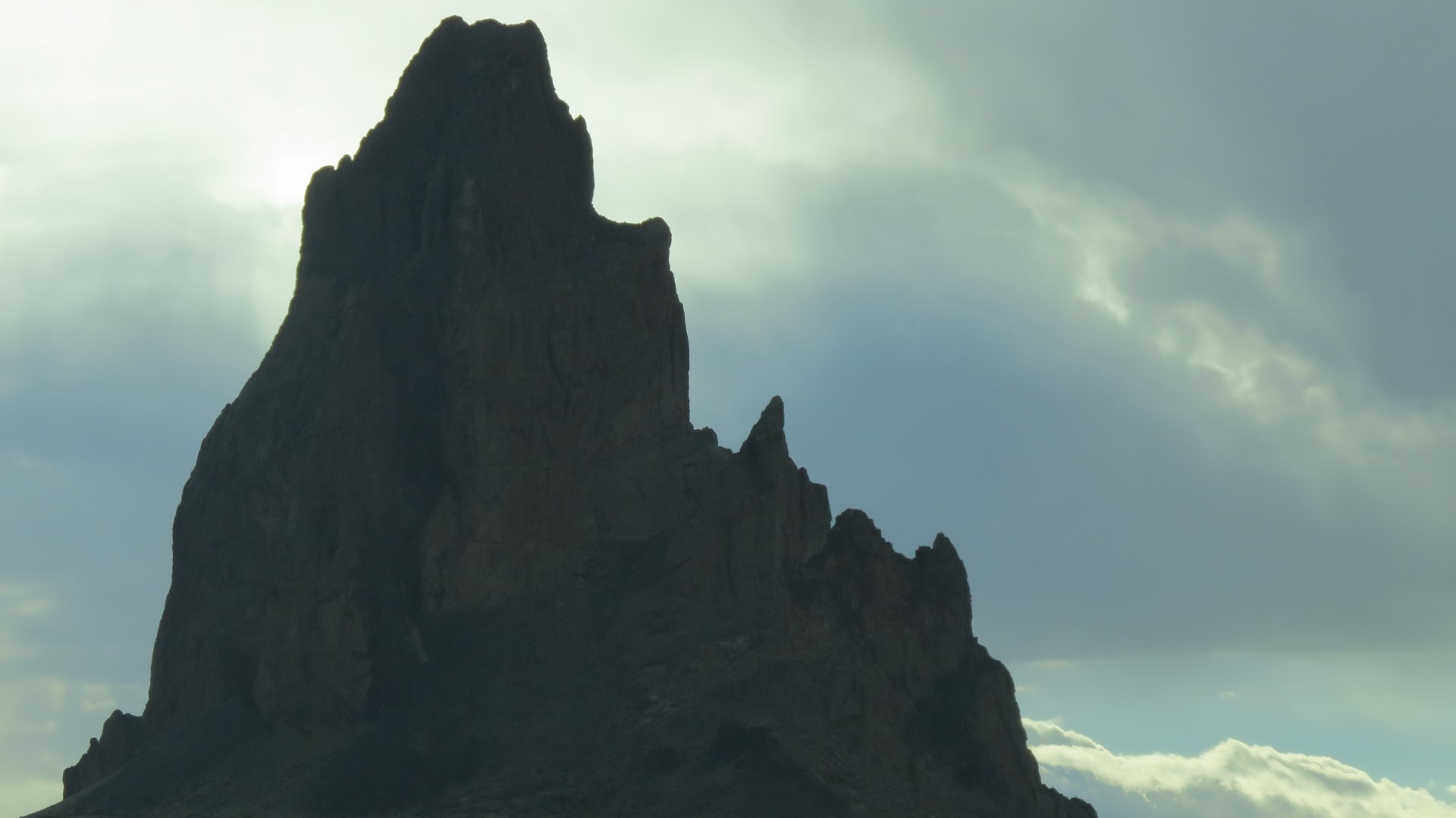 Highway scenery south of Mexican Hat UT 24 of 27 (#0362)