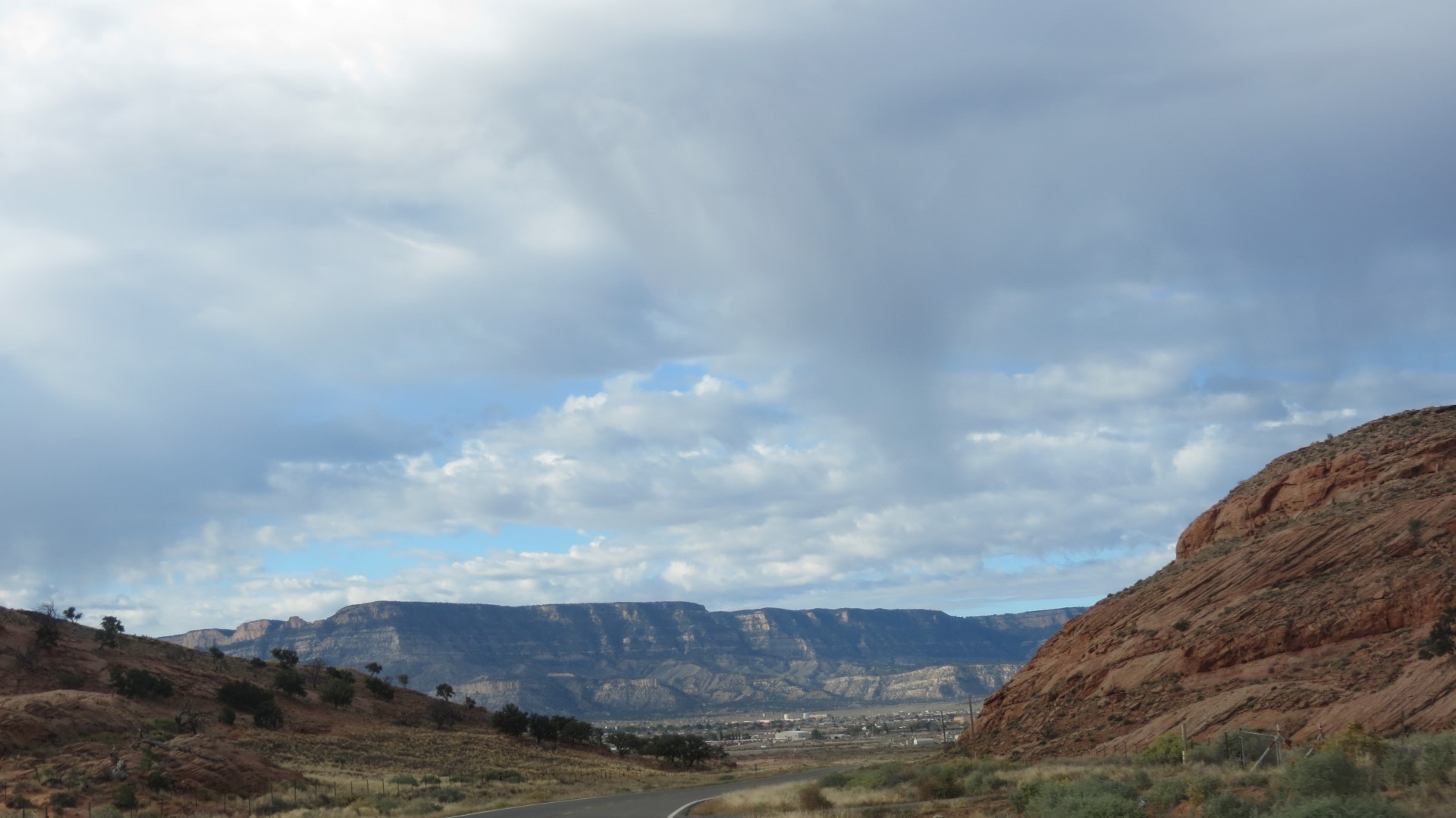 Highway scenery between Oljato-Monument Valley and Page AZ  2 of 15 (#0367)