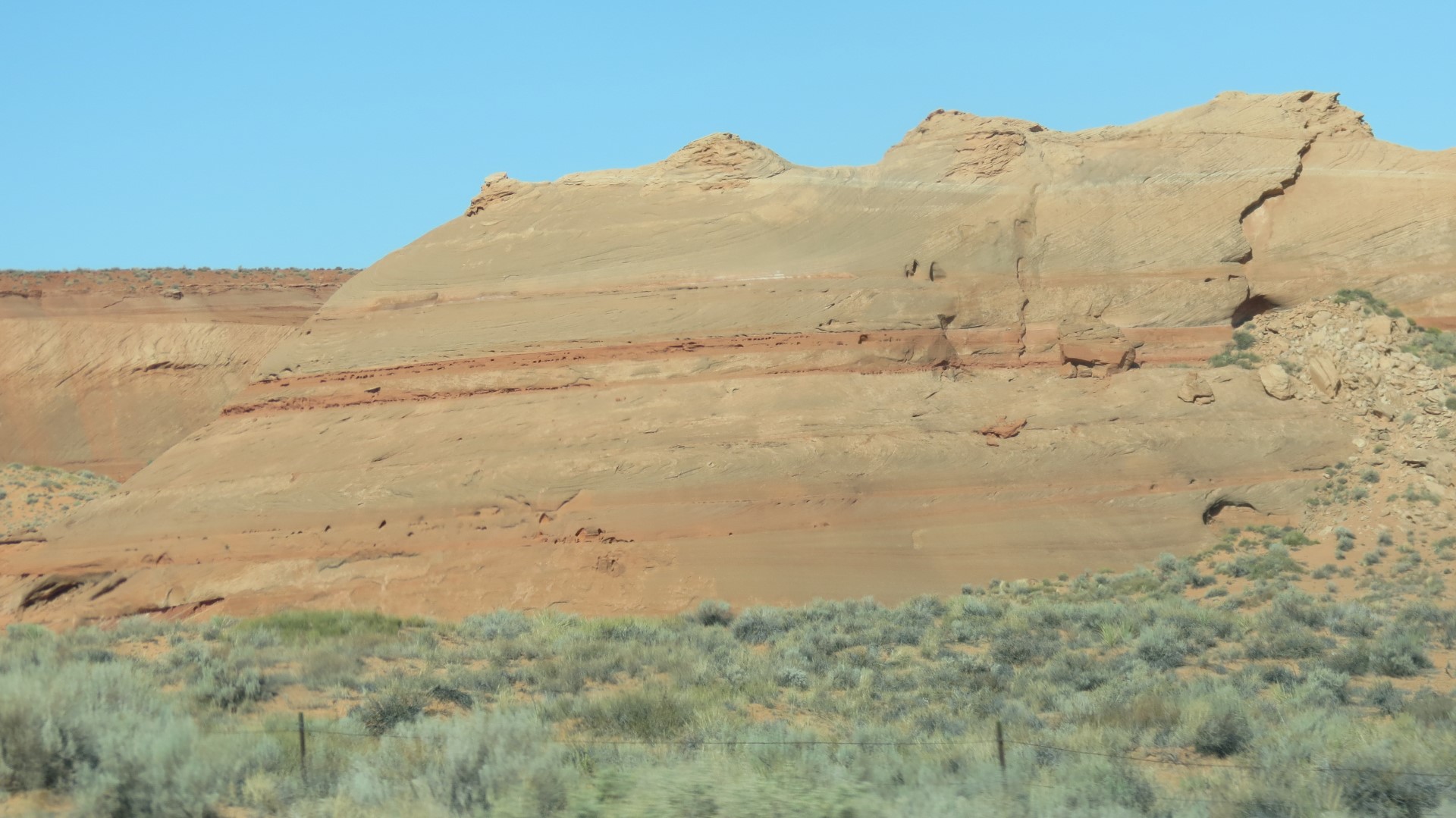 Highway scenery between Oljato-Monument Valley and Page AZ 14 of 15 (#0385)