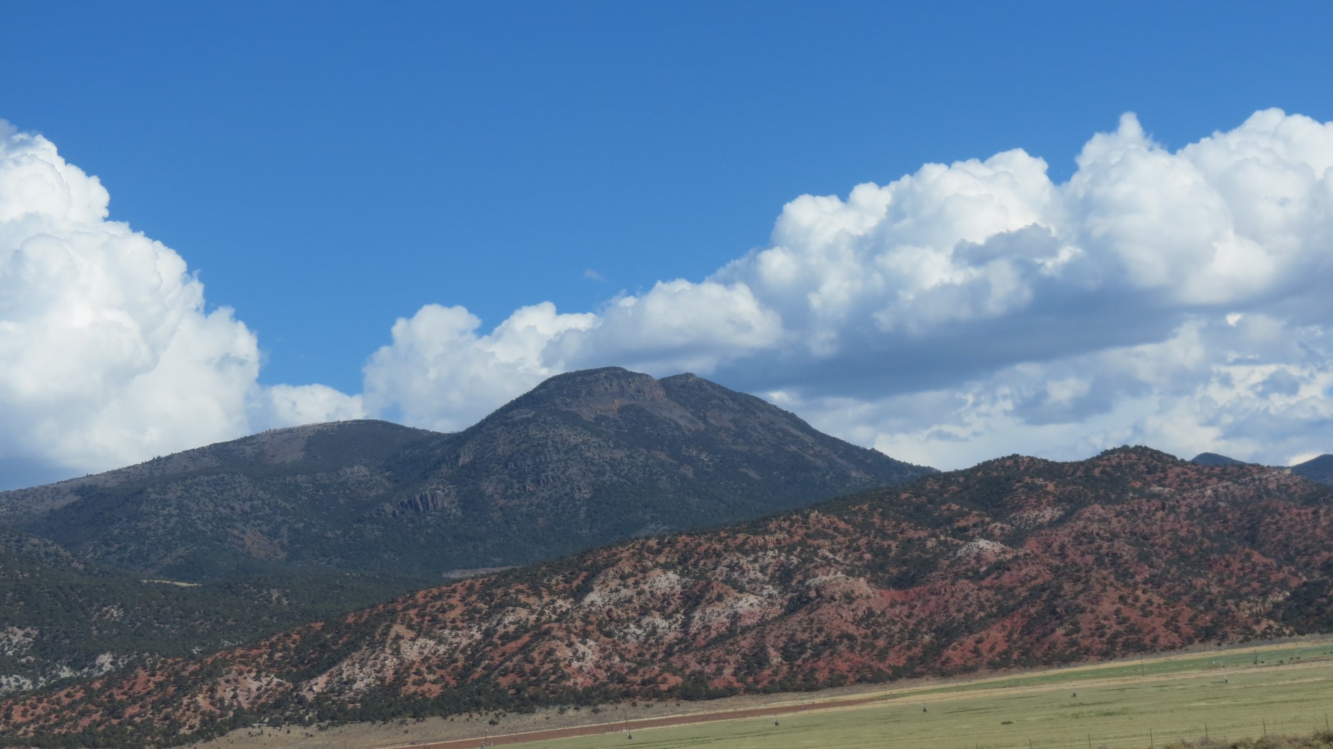 Road between Kanab Utah and Zion National Park 19 of 22 (#0433)