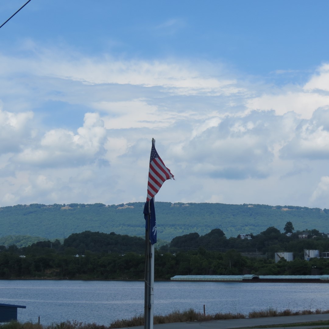 Tennessee River in Chattanooga  1 of  9 (#9008)